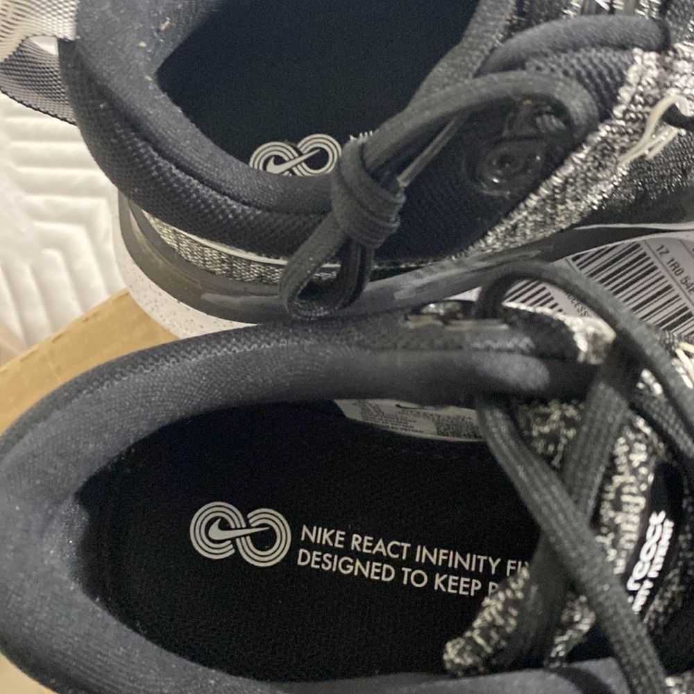 Nike React Infinity React ‘Oreo’ Womens Size 10 - image 6